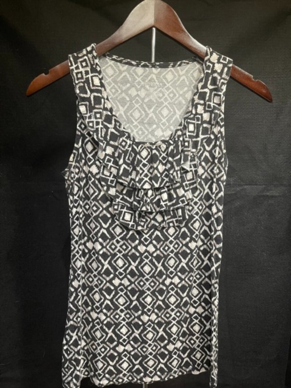 summer top brown and white